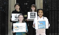 Children outside No.10 with petition